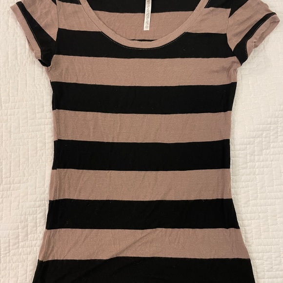 Lot of Juniors size M Tops - Picture 5 of 5